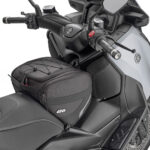 Tunel torba za skutere GIVI EASY15 20L - Слика 4